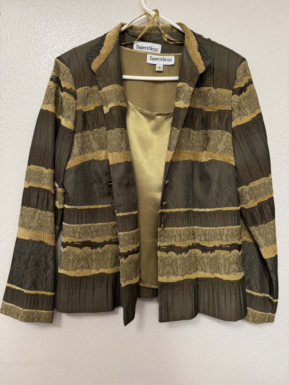 Danny & Nicole Olive and Gold Patterned Women's Blazer 3 piece set Size 12